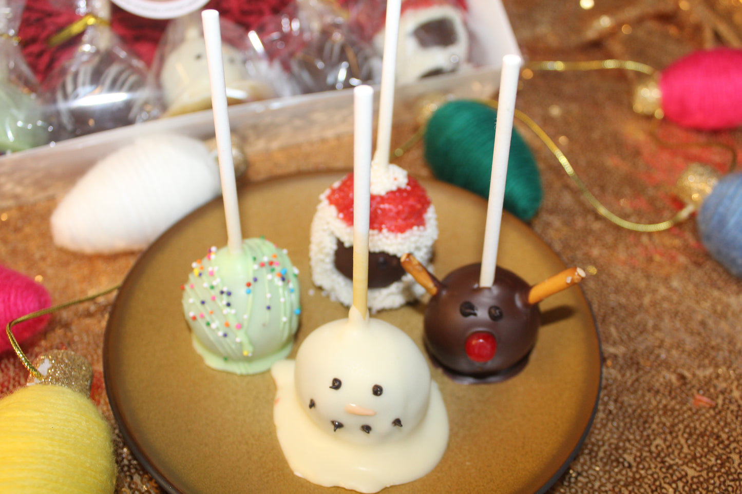 Holiday Cake Pop Gift Box